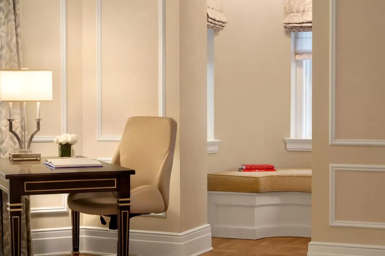 Hotel Fairmont Chateau Laurier Gold Experience Ottawa