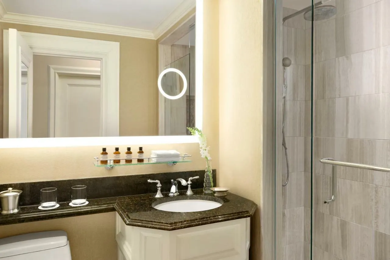 Hotel Fairmont Chateau Laurier Gold Experience Ottawa