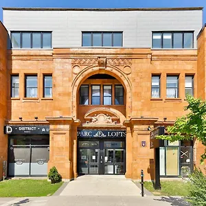 **** Aparthotel Parc Avenue Residences Mile End Canada